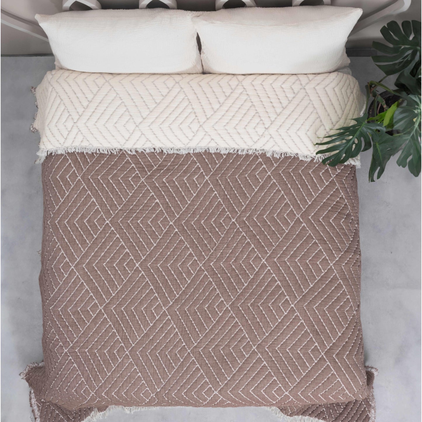 Muslin Jacquard Hybrid Sleeping Quilt