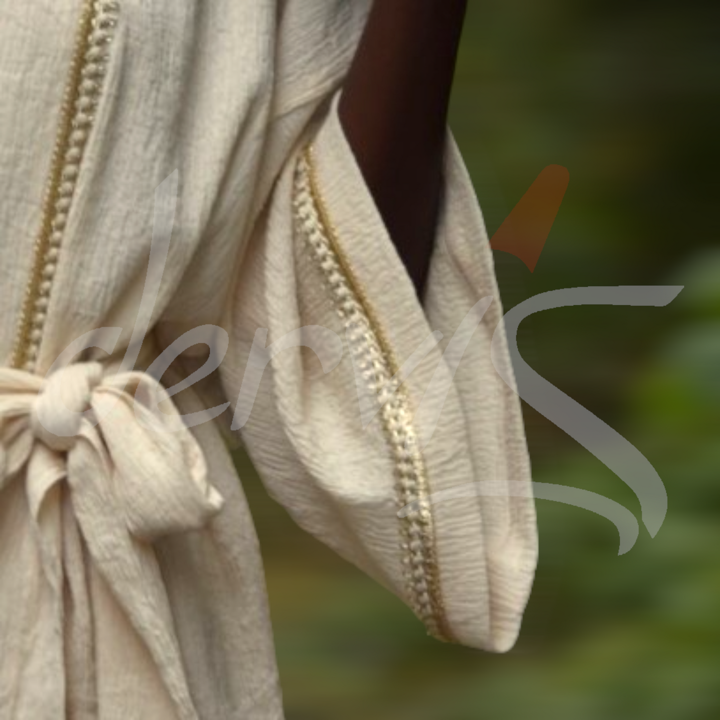Authentic Turkish Hand-Woven Kimono: Exquisite Crimped Yarn Fabric