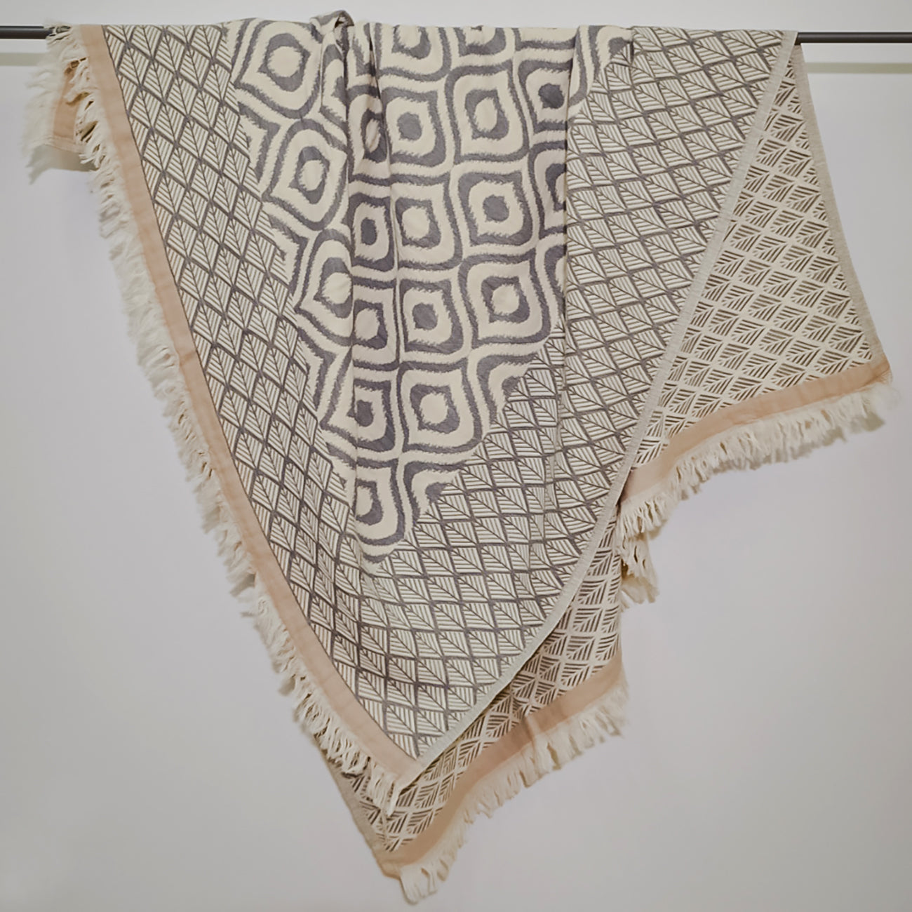 Ikat Design Turkish Towel Throw Blanket Gri