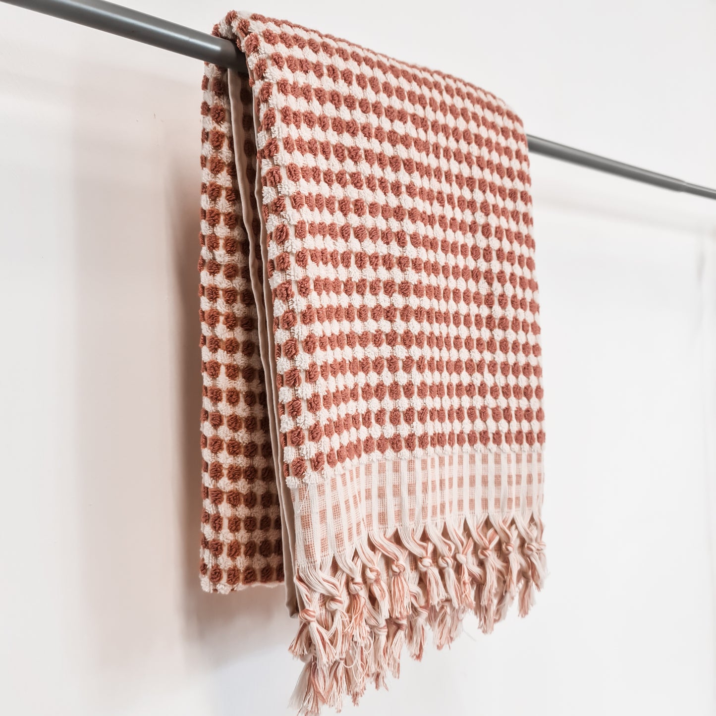 Turkish Terry Hammam Towel in Rose Pink Dotted Design – Luxury Cotton Bath Towel with Matching Hand Towel and Bathrobe Available Online