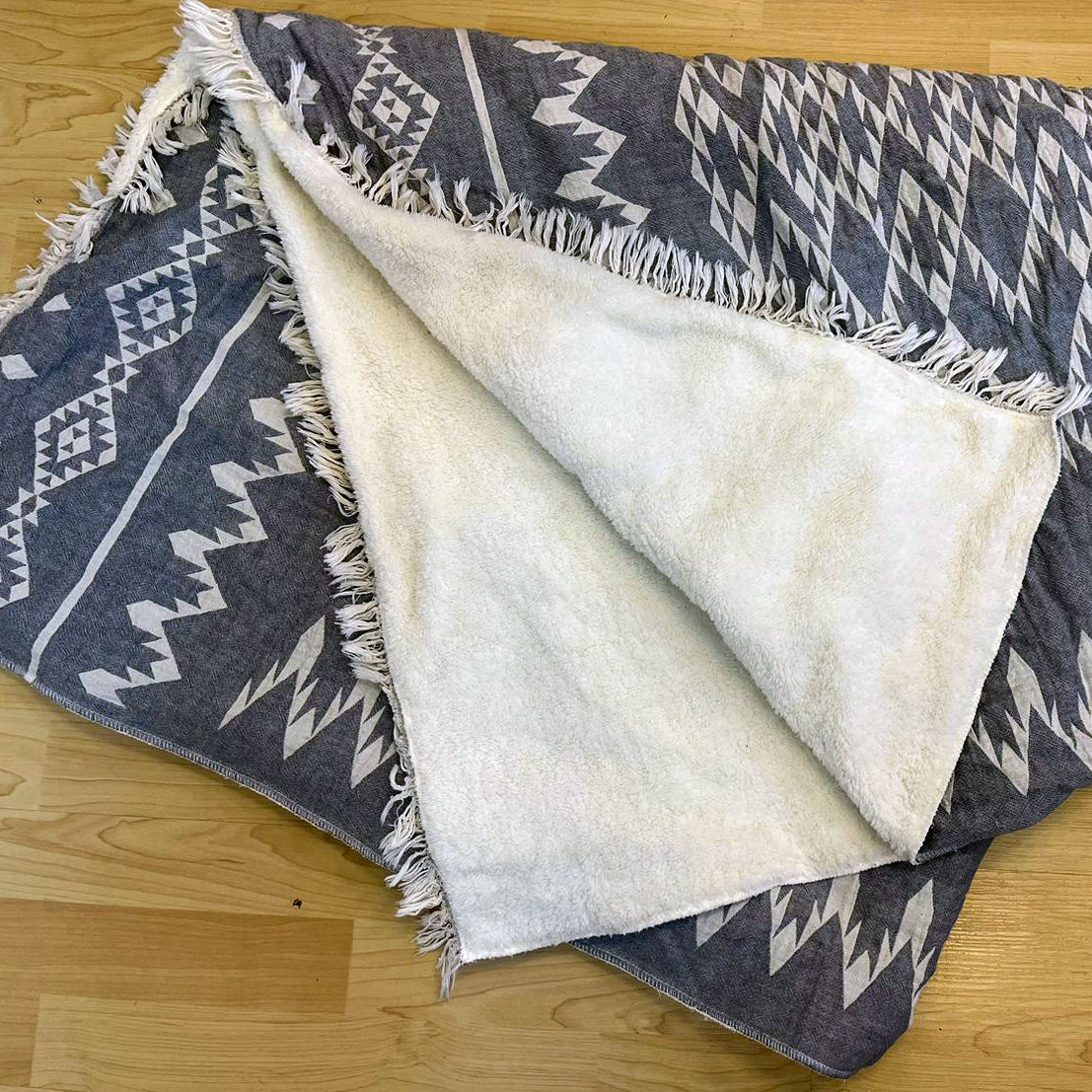 Turkish Towel Wellsoft Throw Blanket