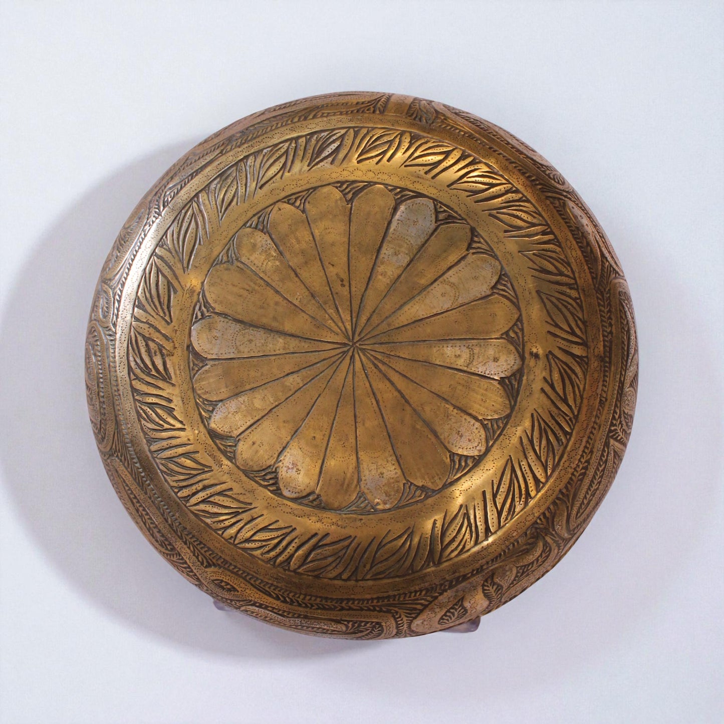 Antique Hand-Engraved “Dua” Hammam Bowl — 100+ Years Old | Unique Anatolian Ritual Piece (20 cm)
