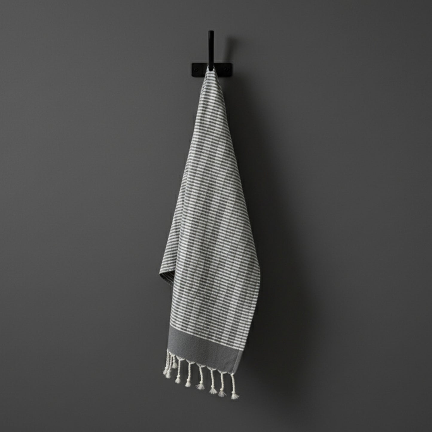 Hand-Woven Natural Cotton Jacquard Hand Towel – Grey Elegance Collection