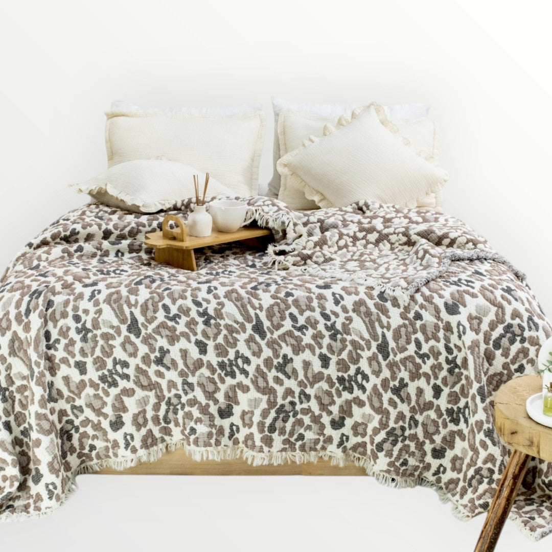 7-Layers Leopard Muslin Gauze Duvet