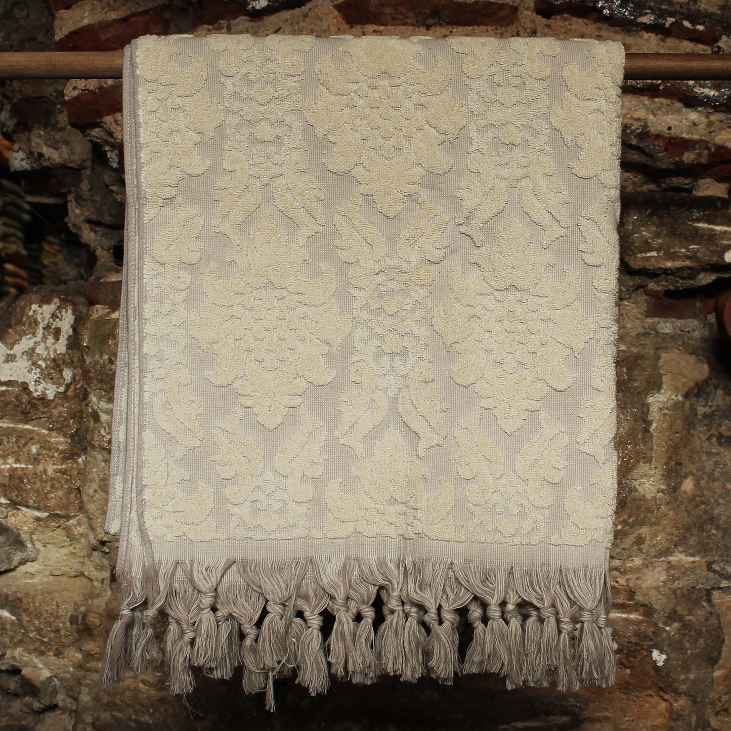 Damascus Design Hand Wowen Natural Cotton Brown Bath Towel